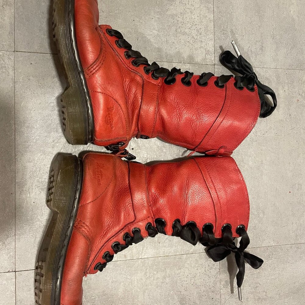 Dr Martens 'Triumph' 1914 size 6 combat boots - Picture 4 of 9